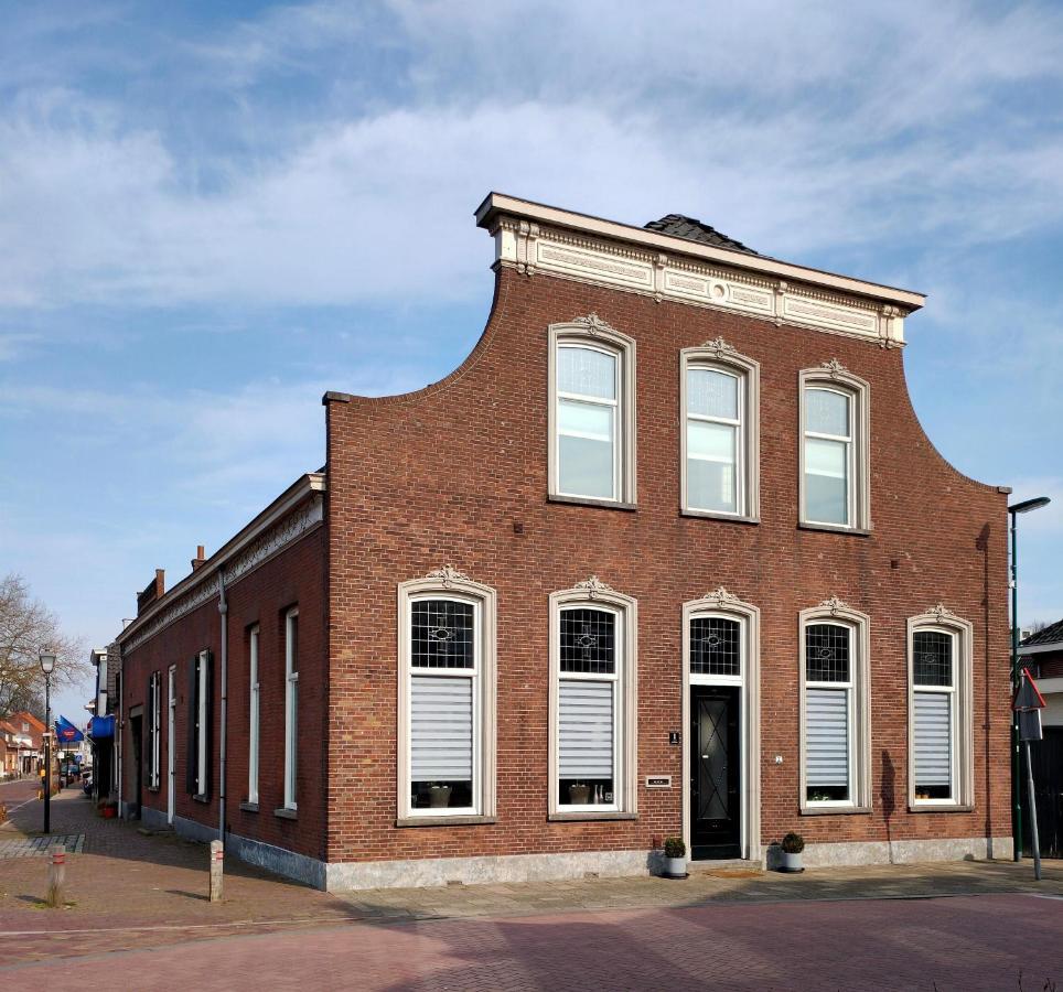 Familie- En Groepsverblijf Het Voorhuis Loon op Zand Exteriér fotografie